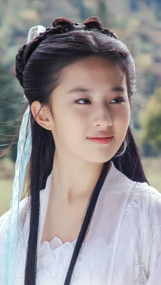 小龙女（电视剧06版《神雕侠侣》女主角）