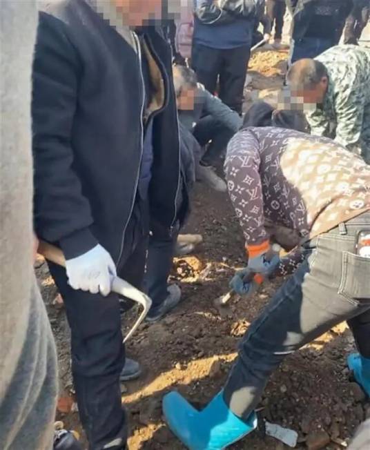 12·26铅山工地挖出银元事件