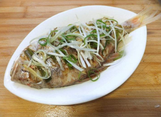 清蒸加吉鱼