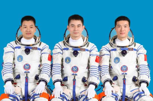 神舟十八号飞行乘组