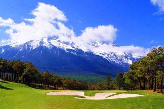 玉龙雪山国际高尔夫俱乐部