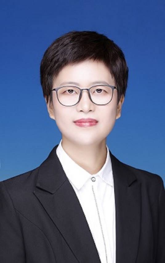 李洁（中华女子学院社会工作学院副教授）