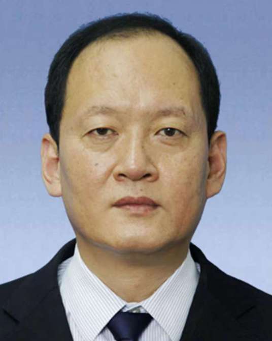 胡炜哲