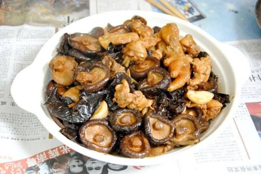香菇焖鸡