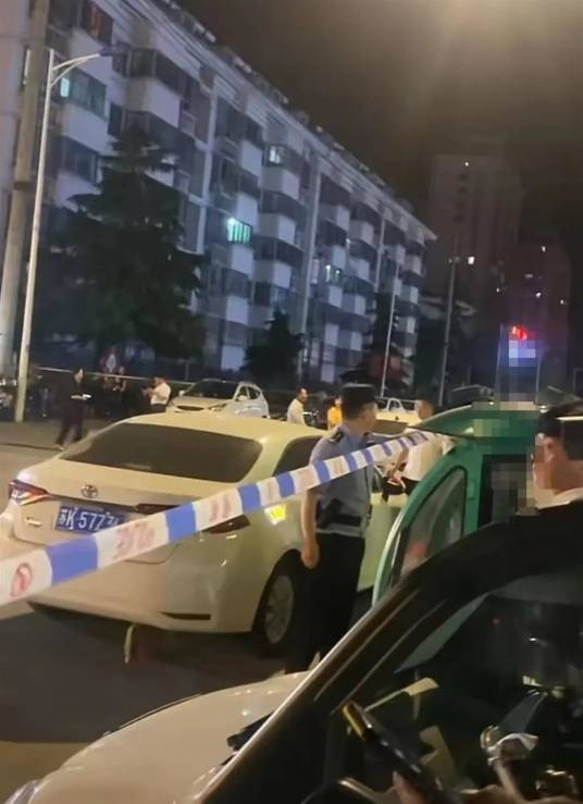 6·11高邮轿车撞人事故