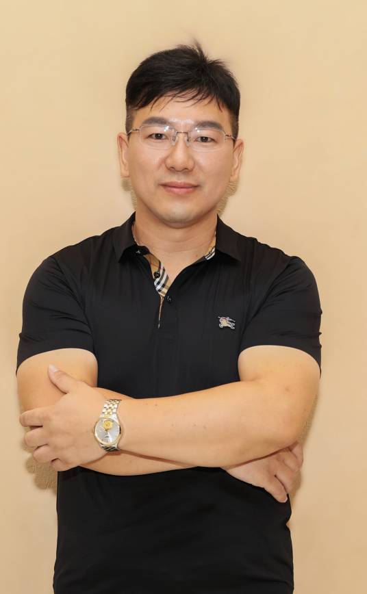 何兴平（青年歌唱家、音乐人）