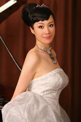 王燕（著名女高音歌唱家，中国歌剧舞剧院演员）