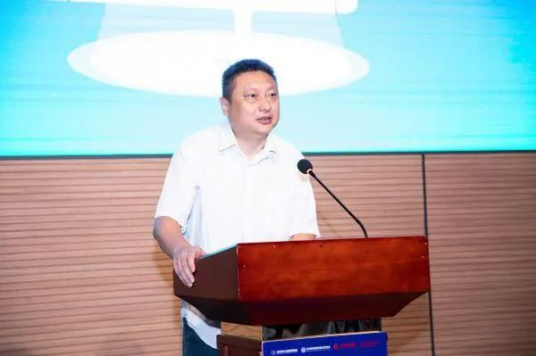 黄灿（南方报业传媒集团党委副书记、总编辑，广东省红十字会副会长（兼））