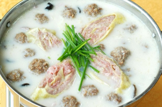 三鲜火锅