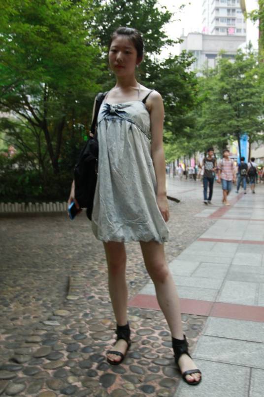 谢莹（重庆籍女演员）