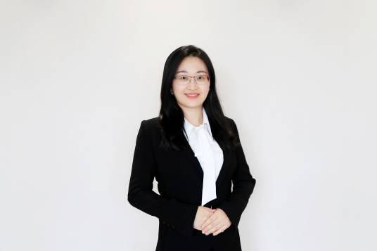 王韵（万隆国际咨询集团有限公司董事长、政协上海市第十四届委员会委员）