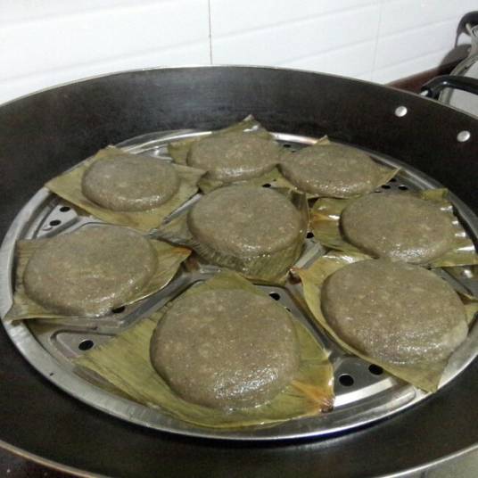 鸡屎藤饼