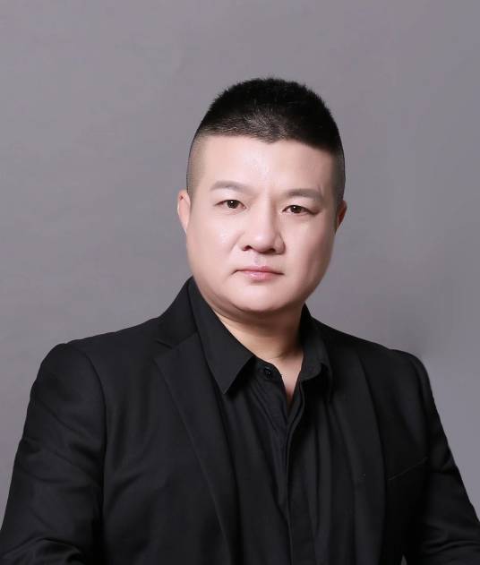 王璐璐（太极拳技击与养生专家）