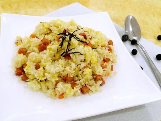 火腿蛋炒饭