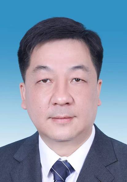 覃佐彦