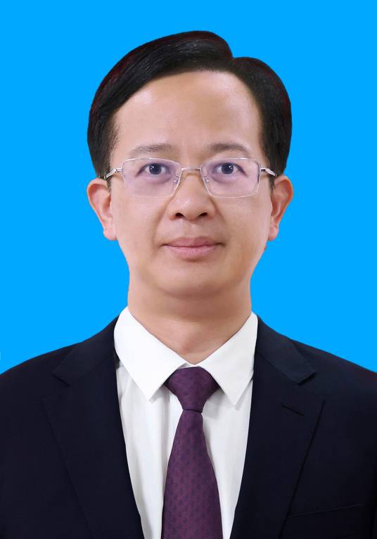 高伟（湖南省长沙市开福区委副书记、区政府党组书记、区长）