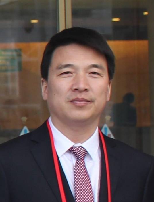 王宏伦