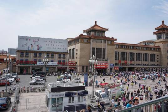 站东社区（北京市东城区建国门街道下辖社区）