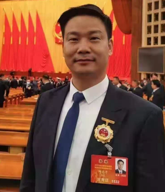 邹志平（湖北经济学院烹饪与营养教育专业教授、湖北楚菜研究院院长）