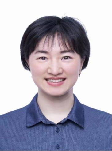 盛怡（上海体育大学副教授、第七届中国羽毛球协会理事）